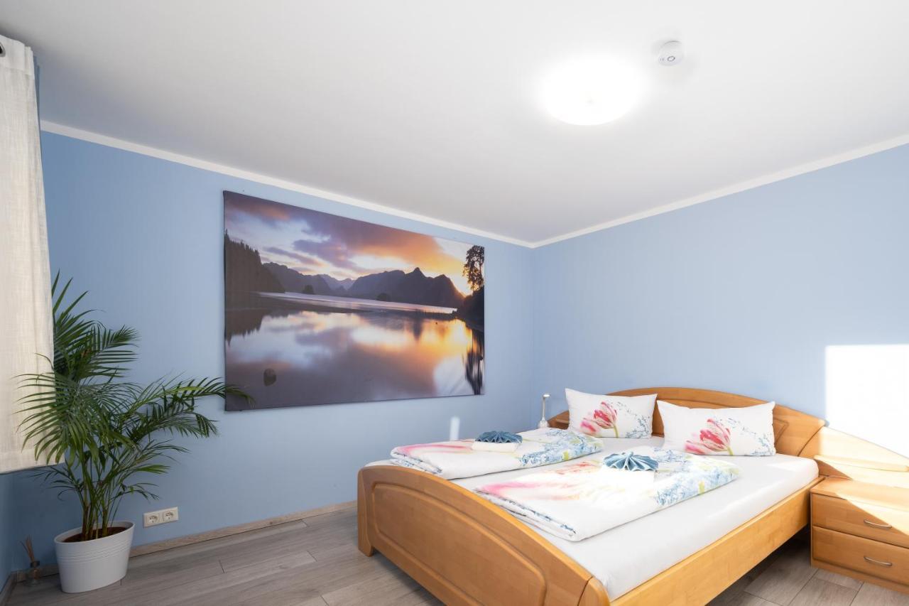 Familienfreundliche 3-Zimmer-Ferienwohnung Saal an der Donau Zewnętrze zdjęcie